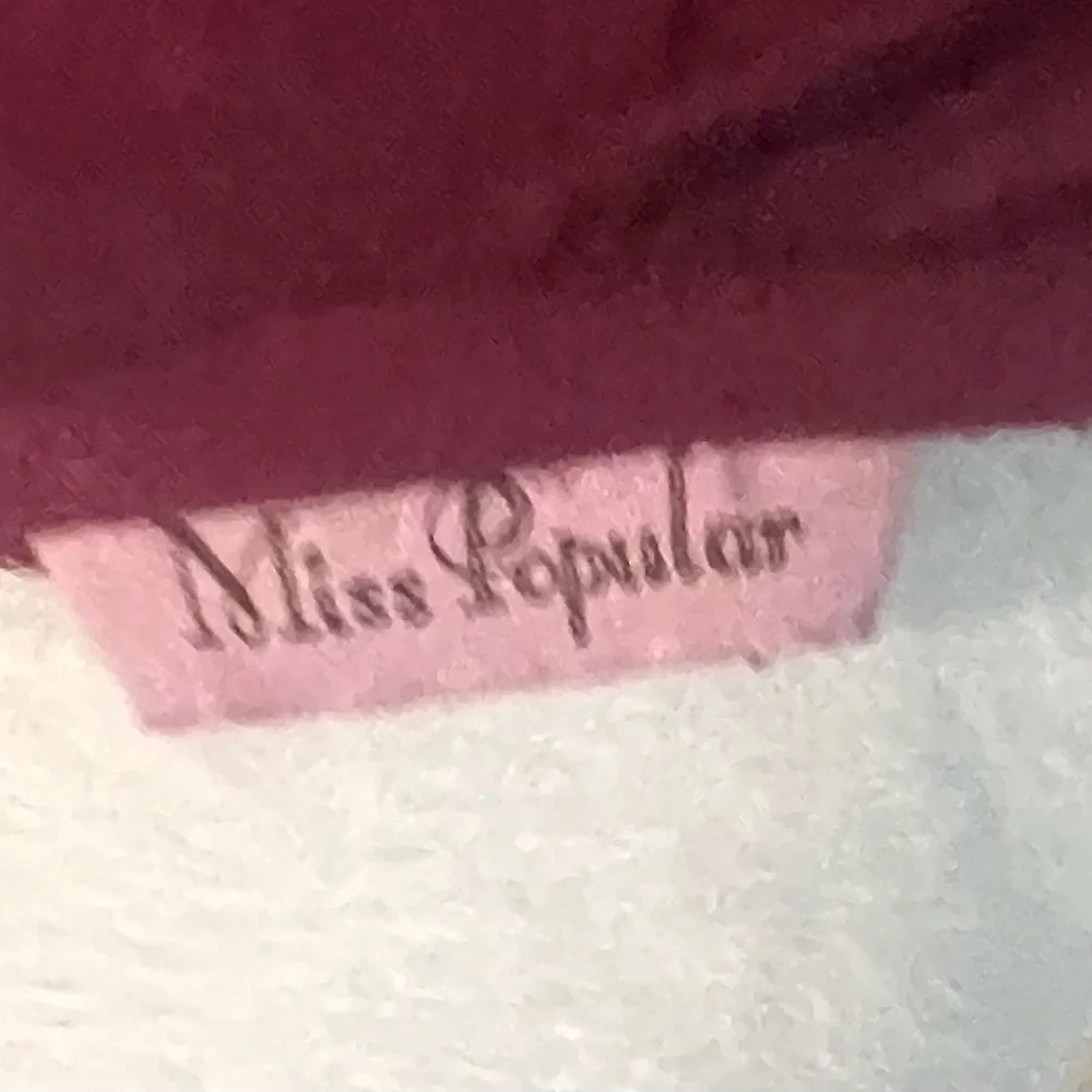 Miss Popular Graphic T-shirt - Picture 4 of 4